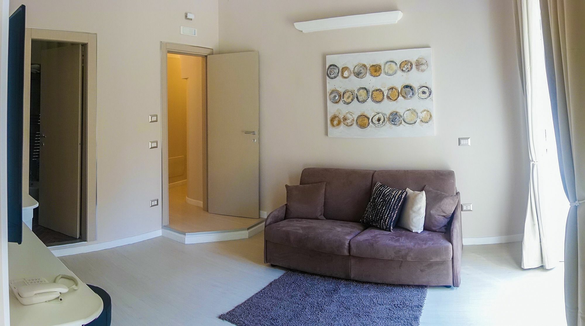 Royal Luxury Guest house 3*